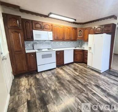 Main picture of 2122 Drake Dr