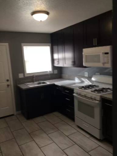 Main picture of 3102 N 51st Ter