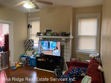 Main picture of 3330 Portola Ave