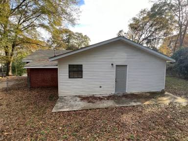 Main picture of 3608 Willow Lane Dr