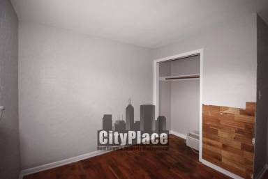 Main picture of 2270 N Lesley Ave