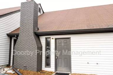 Main picture of 18 S Germantown Rd