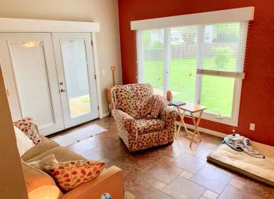 Main picture of 10 Westbrook Cir