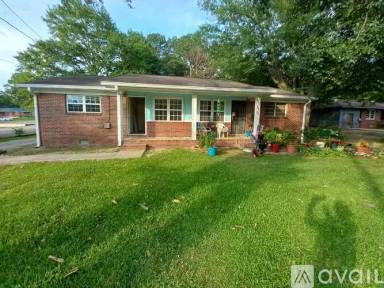 Main picture of 322 Adamson Ave