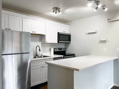 Main picture of 10260 Jamestown Dr
