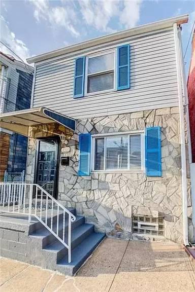 Main picture of 1916 Wharton St