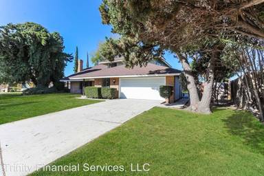 Main picture of 19638 Perry Ave