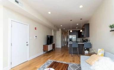 Main picture of 612 N 2nd St