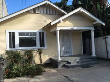 Main picture of 732 1/2 Saint Louis Ave