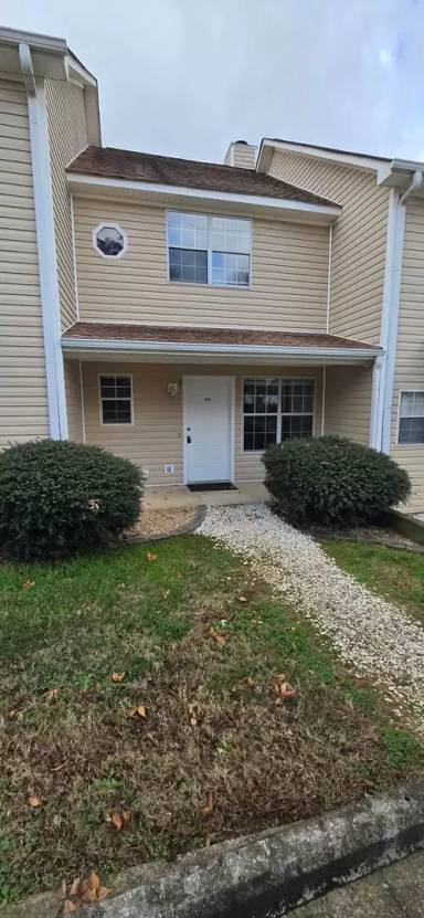 Main picture of 47 W Sellers St