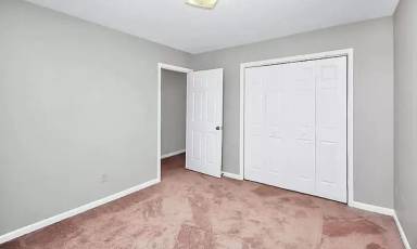 Main picture of 515 E 20th St