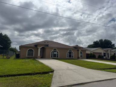 Main picture of 601 Muskrat Dr