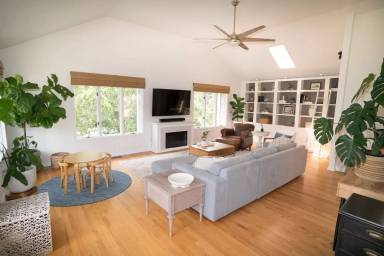 Main picture of 2709 Poinciana Dr