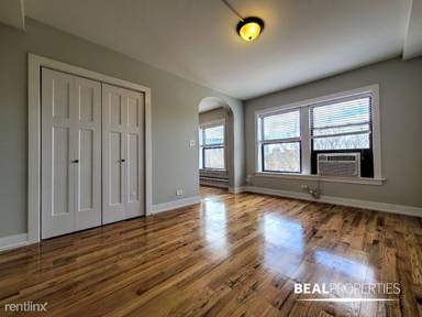 Main picture of 550 W Arlington Pl Apartments