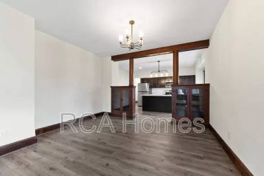 Main picture of 1306 Woodlawn Ave