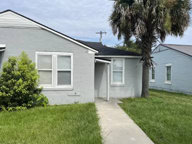 Main picture of 207 Carolan St