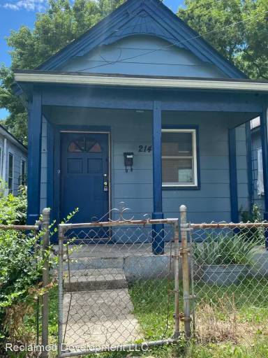 Main picture of 214 W Fifth St
