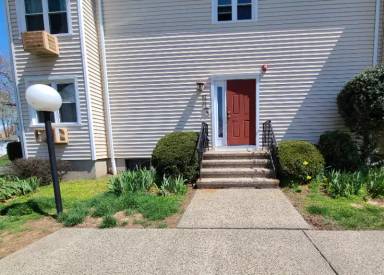 Main picture of 83 Hill St
