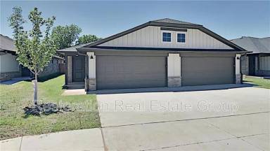 Main picture of 1306-30 NW 111th St