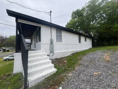 Main picture of 2510 Fosters Ferry Rd