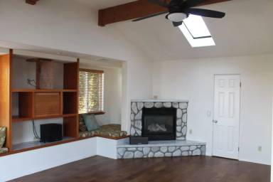 Main picture of 400 Yerba Buena St