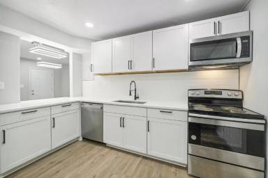 Main picture of 4648 Suray Ave