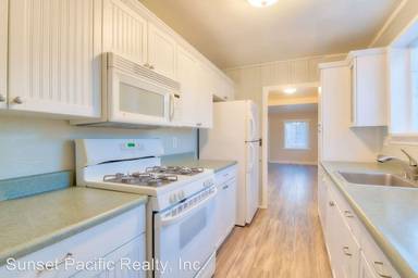 Main picture of 4832 Lotus St