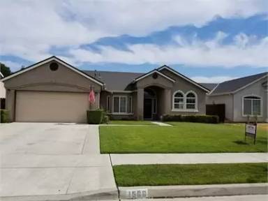 Main picture of 1566 Persimmon St