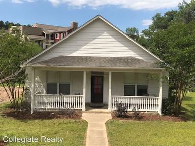 Main picture of 321 Christman Dr
