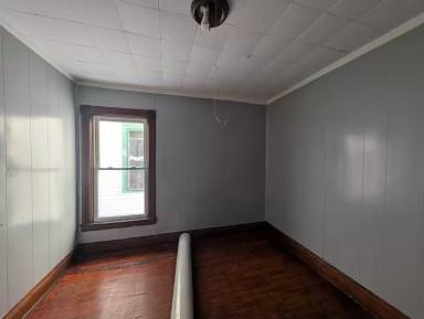 Main picture of 497 Woodlawn Ave