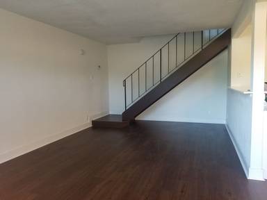 Main picture of 900 E Tiffany Dr