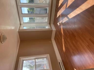 Main picture of 25 De Soto St