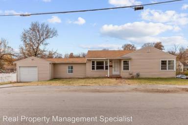 Main picture of 225 Nancy Pl