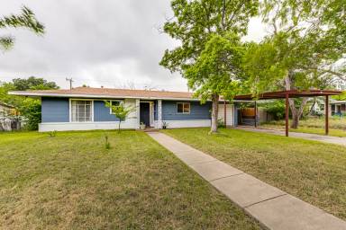 Main picture of 354 Brettonwood Dr