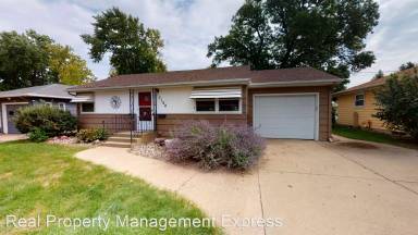 Main picture of 2104 S Western Ave