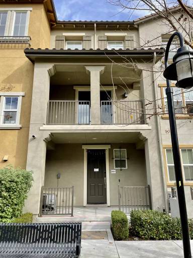 Main picture of 675 Celadon Cir
