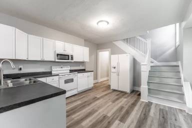 Main picture of 3418 N Capitol Ave