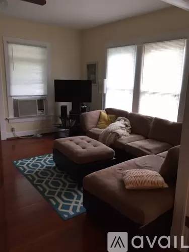 Main picture of 112 E Courtland Pl
