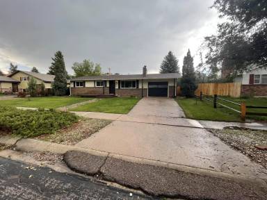 Main picture of 1219 Whitehouse Dr