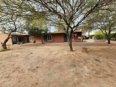 Main picture of 2735 W Tuckey Ln