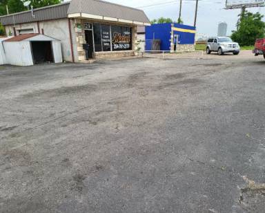 Main picture of 129 N 2nd St