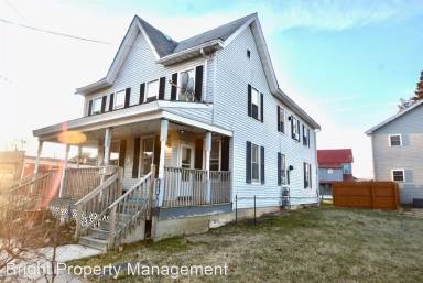 Main picture of 303 Smyrna Ave