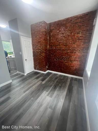 Main picture of 4154 W Girard Ave