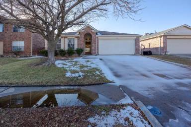 Main picture of 111 Waterford Dr