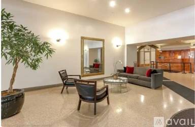 Main picture of 1212 N La Salle Dr Apartments