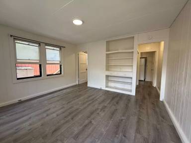 Main picture of 1703 S Beretania St