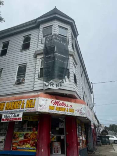 Main picture of 784 Summer Ave