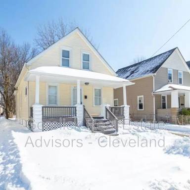 Main picture of 2785 E 126th St