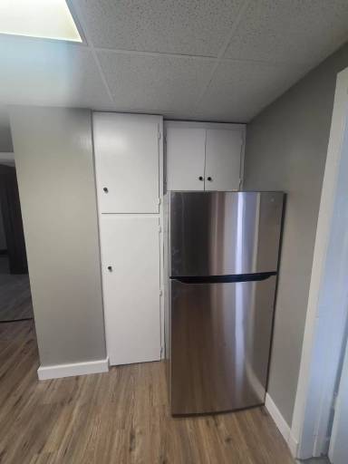 Main picture of 1126 1/2 W 4th St