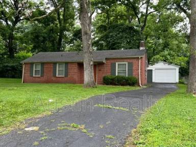 Main picture of 591 W Lockwood Ave